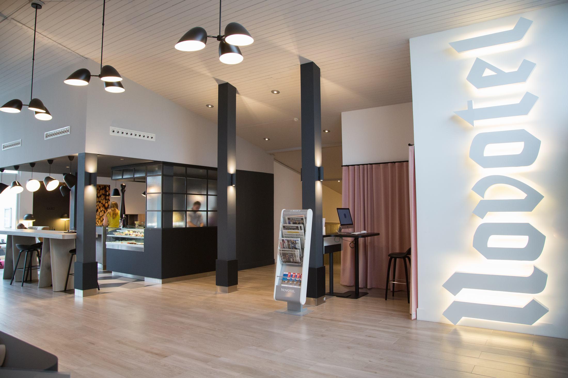 Novotel Lille Aeroport Exterior photo