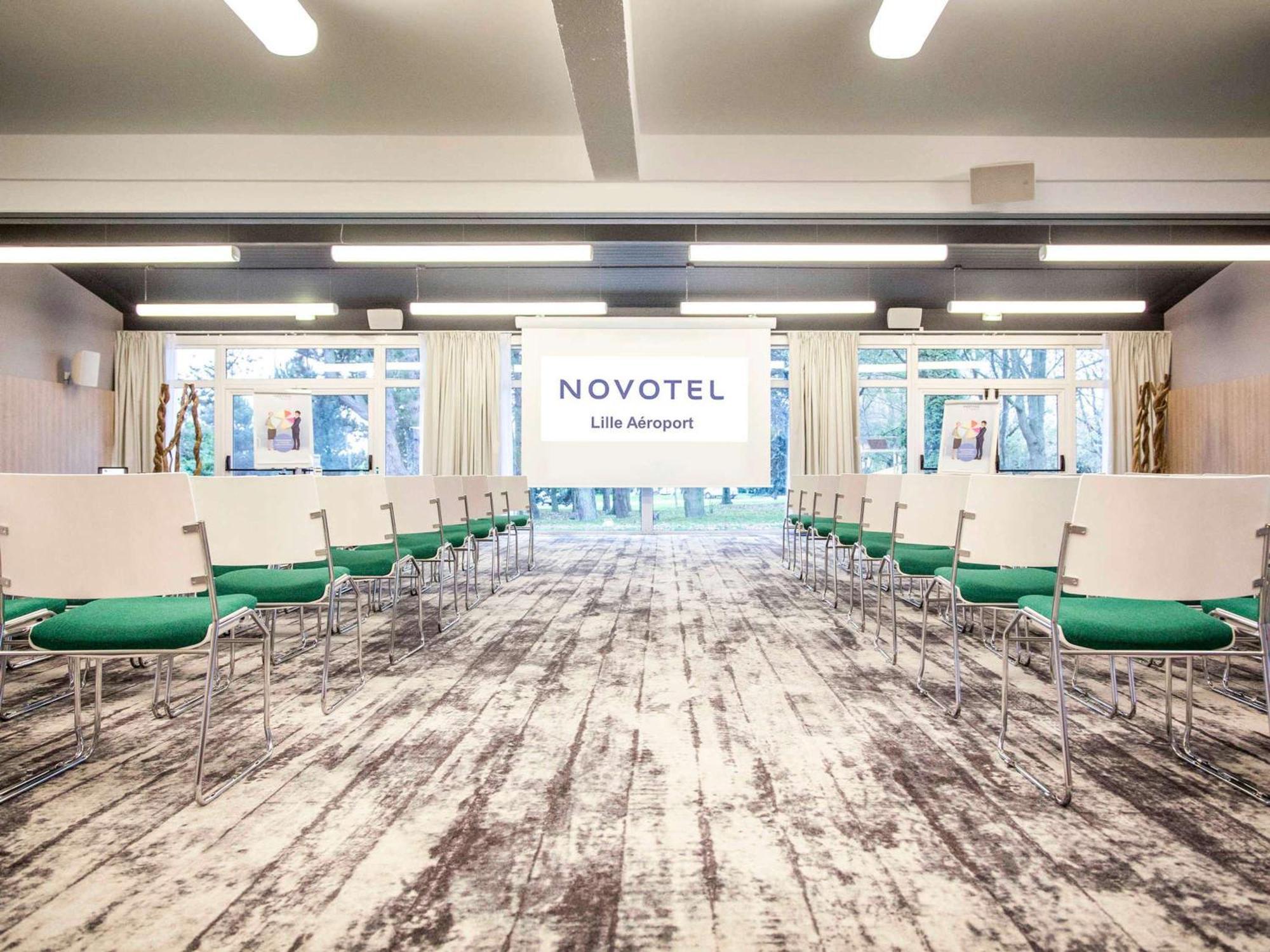 Novotel Lille Aeroport Exterior photo